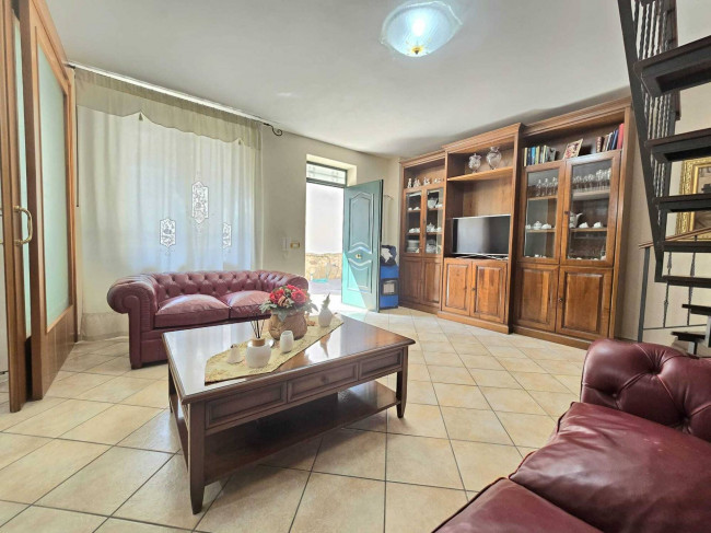 Casa indipendente in vendita a Sant'arpino (CE)