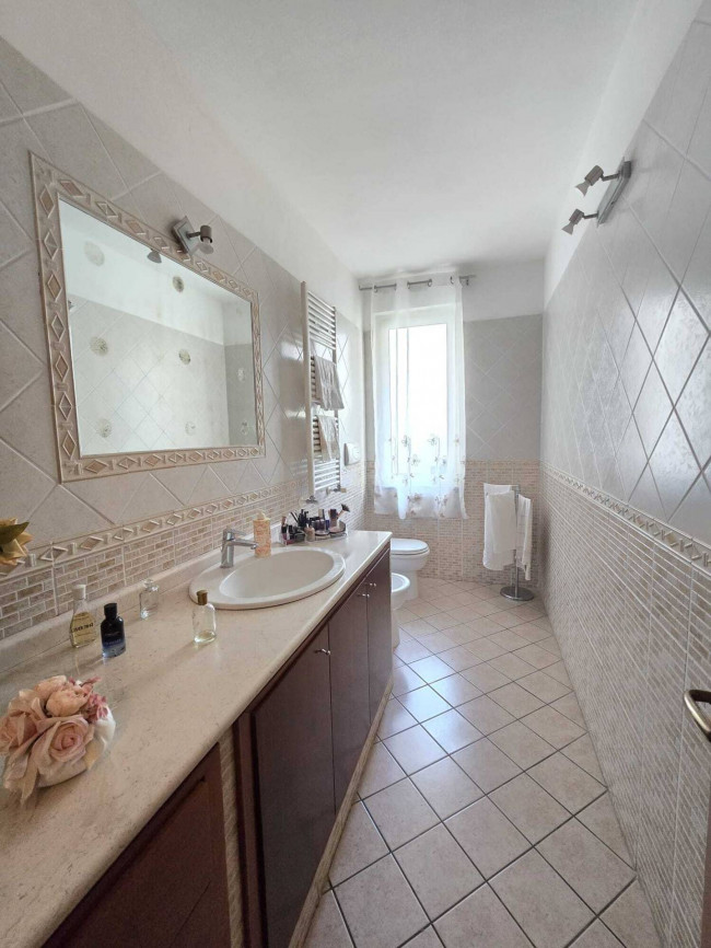 Casa indipendente in vendita a Sant'arpino (CE)