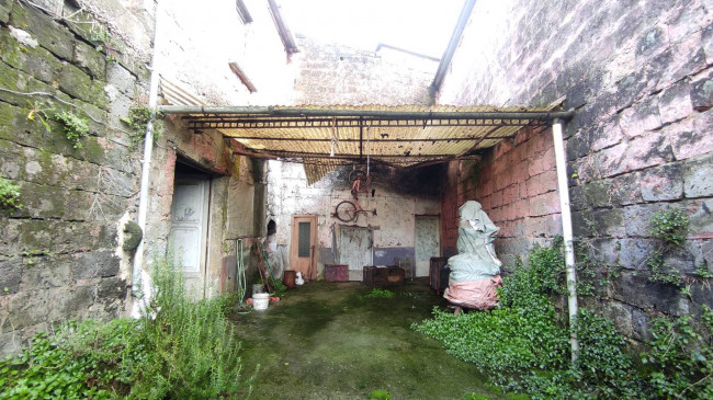 Rustico in vendita a Castel Morrone