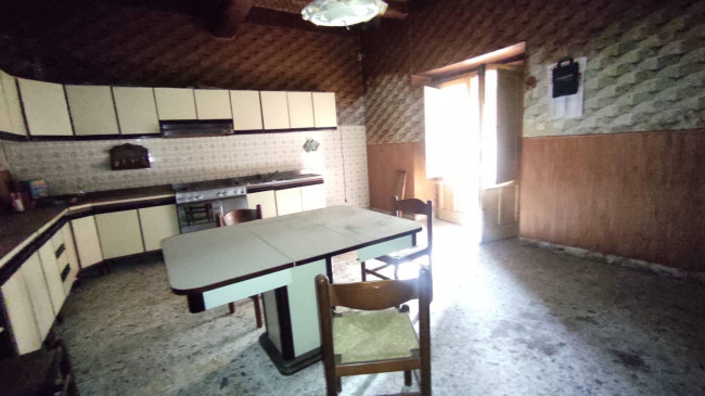 Rustico in vendita a Castel Morrone