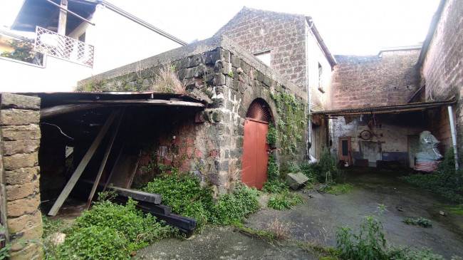 Rustico in vendita a Castel Morrone