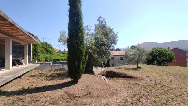 Casa singola in vendita a Castel Morrone