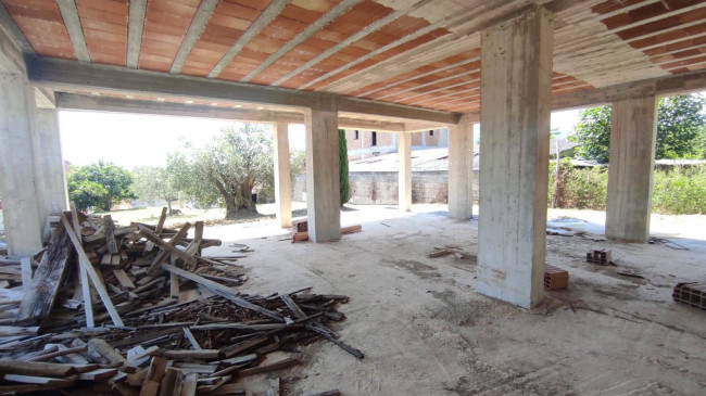 Casa singola in vendita a Castel Morrone