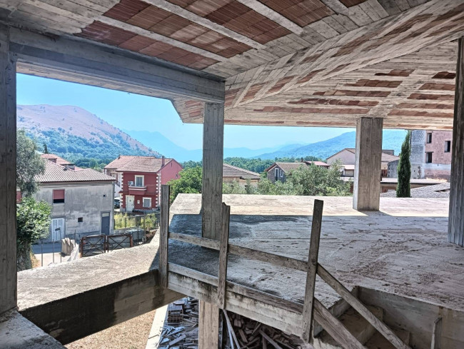 Casa singola in vendita a Castel Morrone