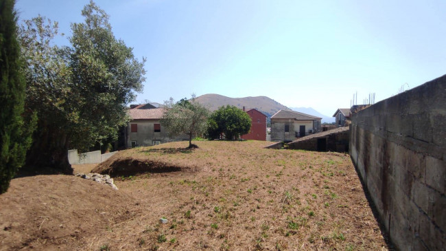 Rustico in vendita a Castel Morrone