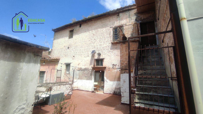 Rustico in vendita a Maddaloni