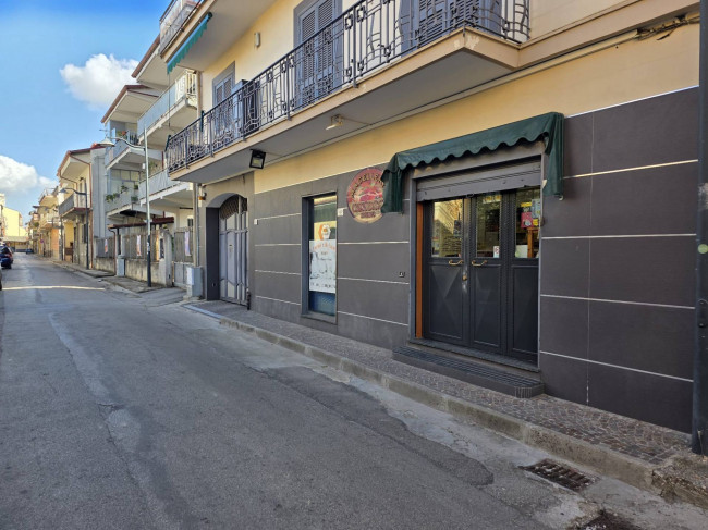Locale commerciale in vendita a Succivo