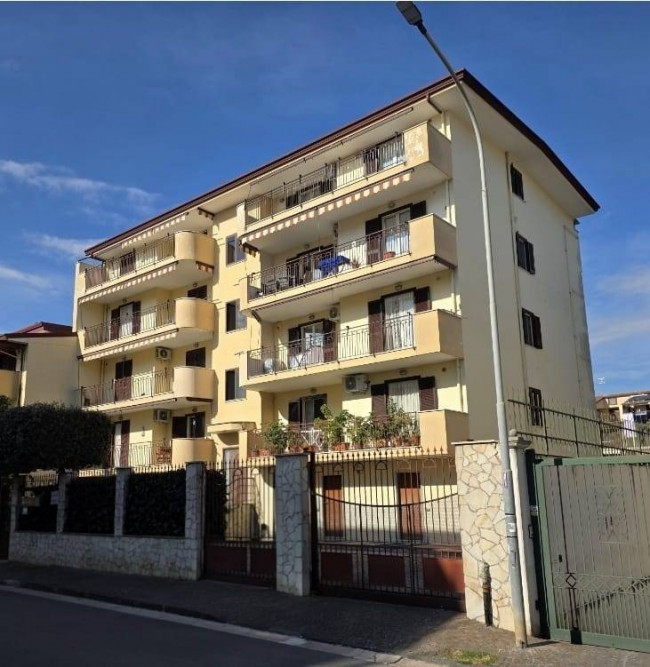 Appartamento in vendita a Orta di Atella