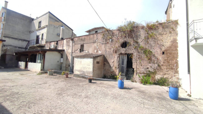 Rustico in vendita a Maddaloni