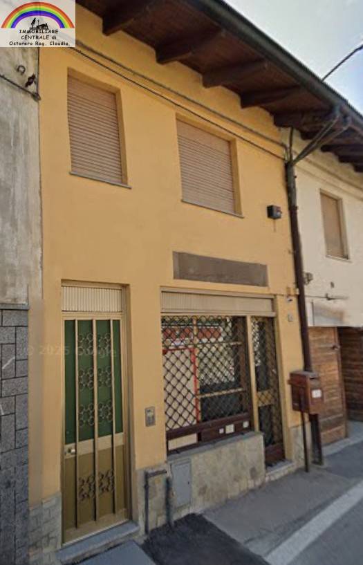 Alloggio e Negozio in vendita a Giaveno