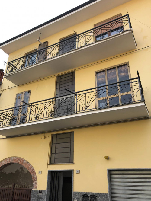 Casa libera su tre lati in vendita a Giaveno