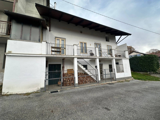 Casa libera su tre lati in vendita a Giaveno