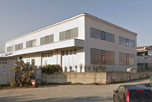 Capannone Laboratorio in affitto a Giaveno