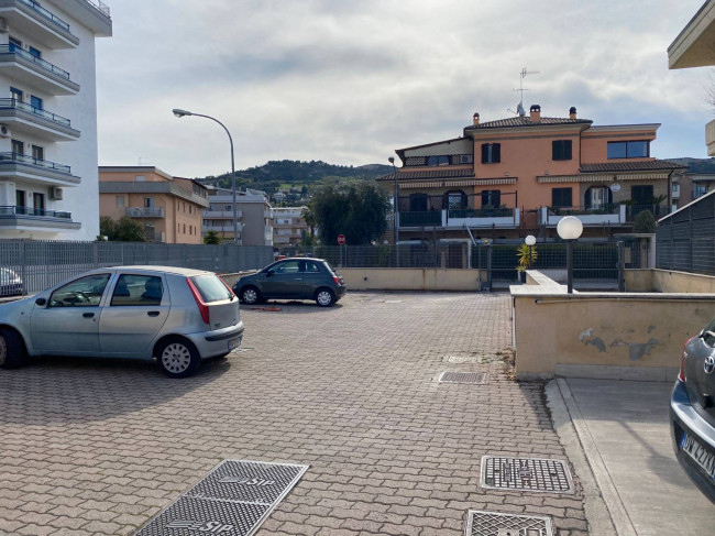Posto auto scoperto in vendita a San Benedetto del Tronto