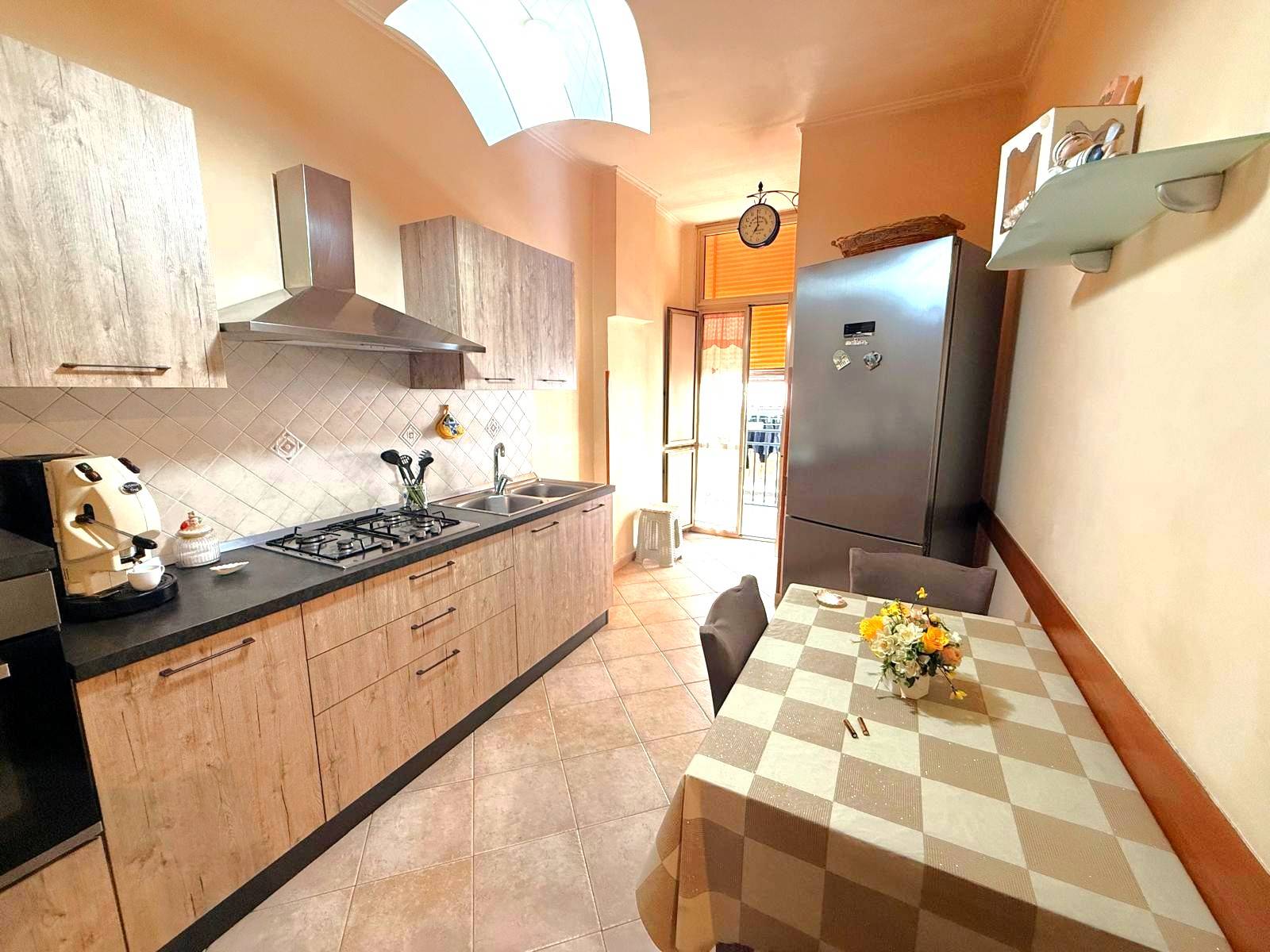 Appartamento in vendita a Napoli