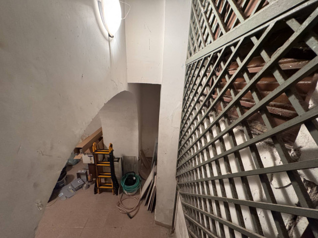 Deposito in vendita a Napoli