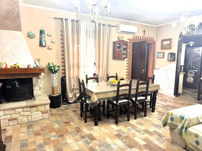 Villa in vendita a Giugliano in Campania