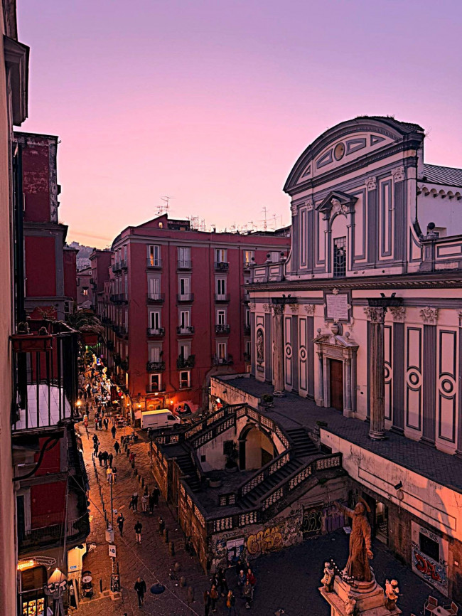 Appartamento in vendita a Napoli