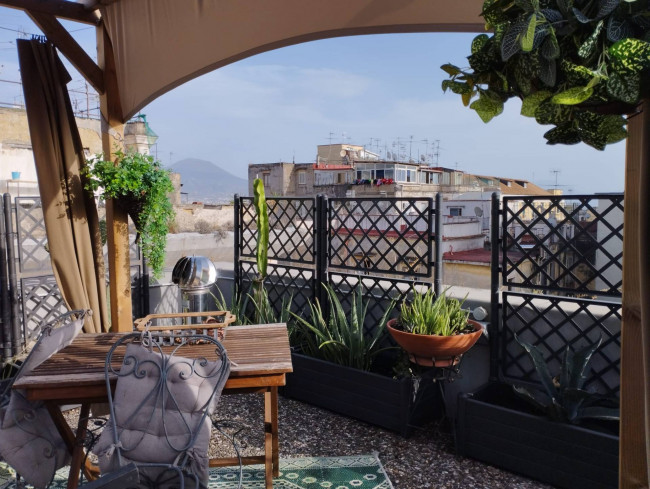 Appartamento in vendita a Napoli