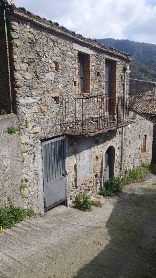 Casa singola in vendita a Graniti