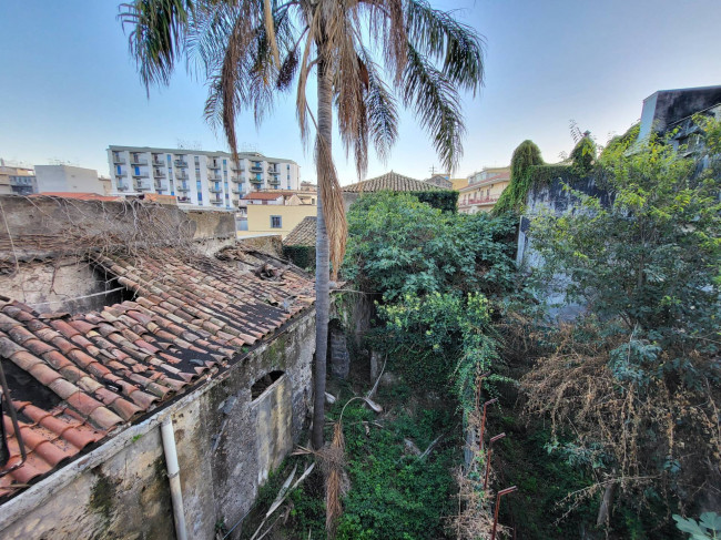 Palazzo in vendita a Giarre (CT)