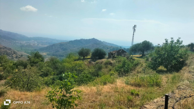 Azienda agrituristica in vendita a Calatabiano (CT)