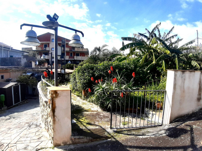 Semi/Indipendente in vendita a Giardini-Naxos