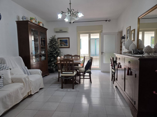 Appartamento in vendita a Letojanni