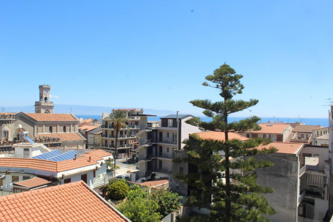 Appartamento in vendita a Santa Teresa di Riva