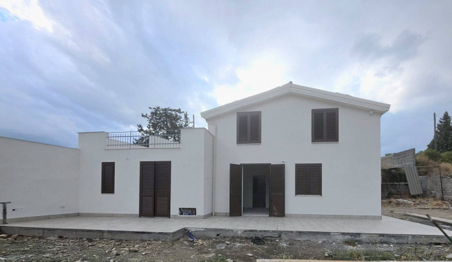Villa singola in vendita a Calatabiano
