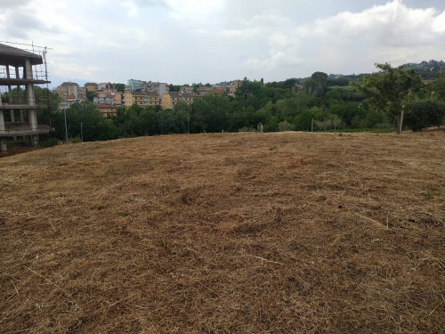 Terreno edificabile in vendita a Monsampolo Del Tronto (AP)