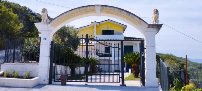 Villa in vendita a Colonnella