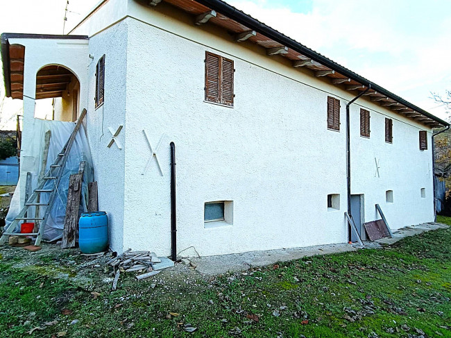Rustico/Casale in vendita a Montalto delle Marche