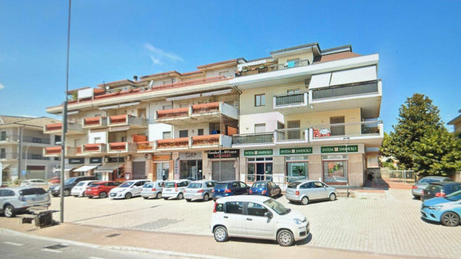 Attività commerciale in affitto a Monteprandone