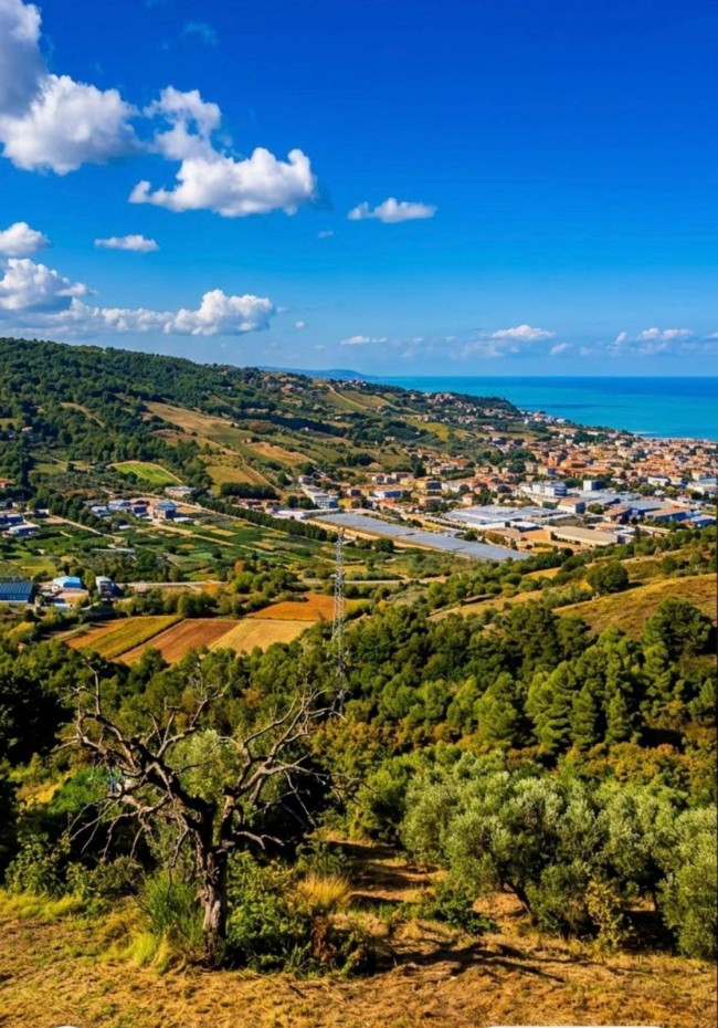 Casa indipendente in vendita a Grottammare