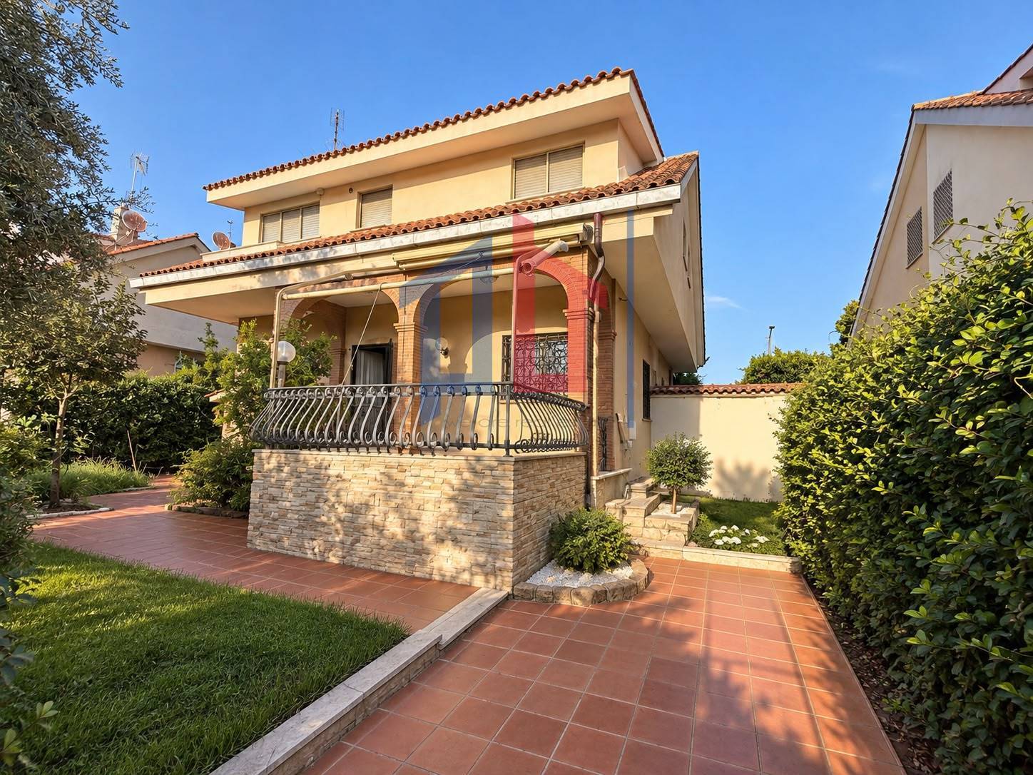Villa bifamiliare