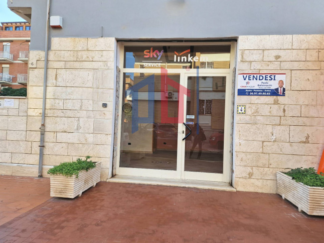 Locale commerciale