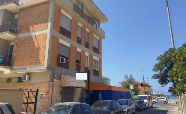 Locale commerciale