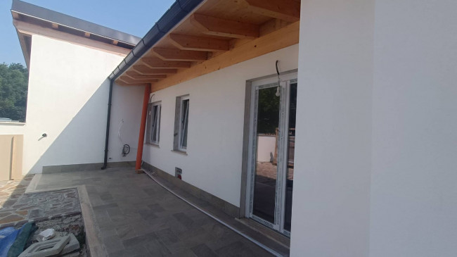 Villa quadrifamiliare