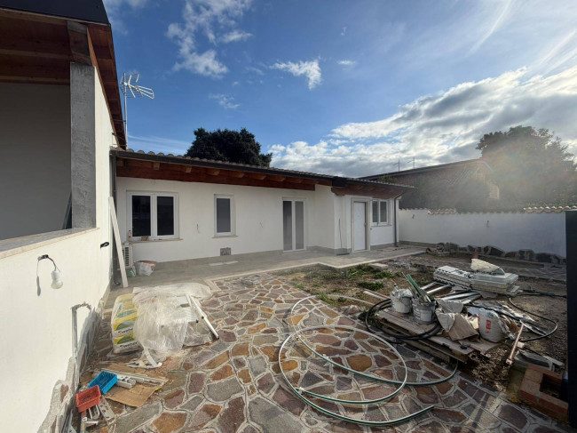 Villa quadrifamiliare