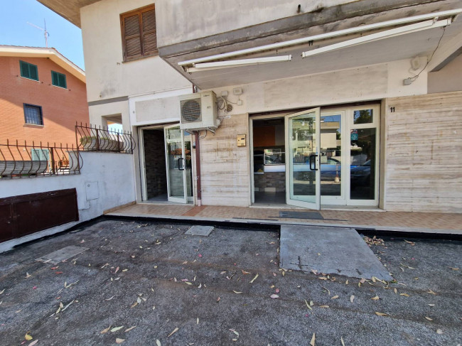 Locale commerciale