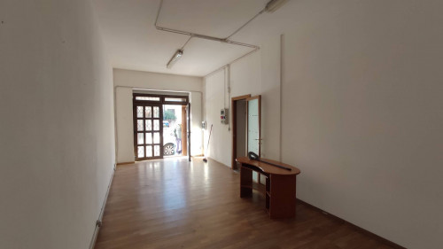 Magazzino commerciale in affitto a Trezzo sull'Adda