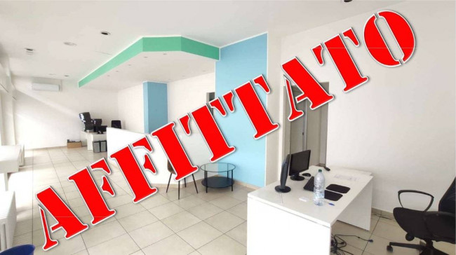 Negozio in affitto a Trezzo sull'Adda