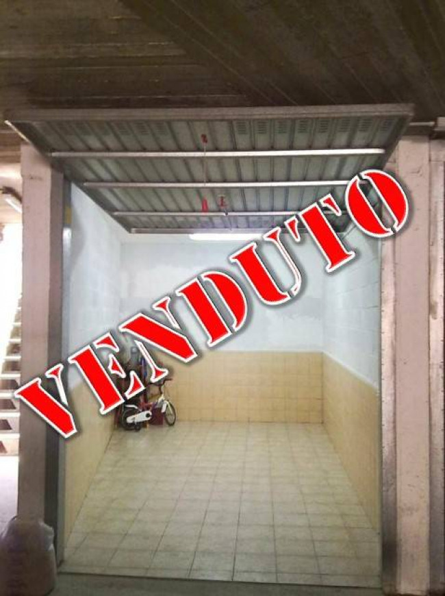 Box o garage in vendita a Trezzo sull'Adda