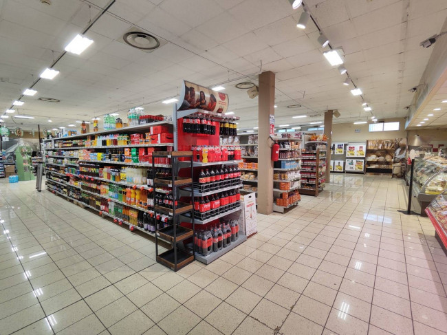 Negozio in vendita a Trezzo sull'Adda