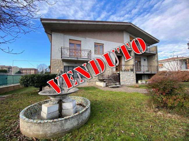 Villa Singola in vendita a Capriate San Gervasio