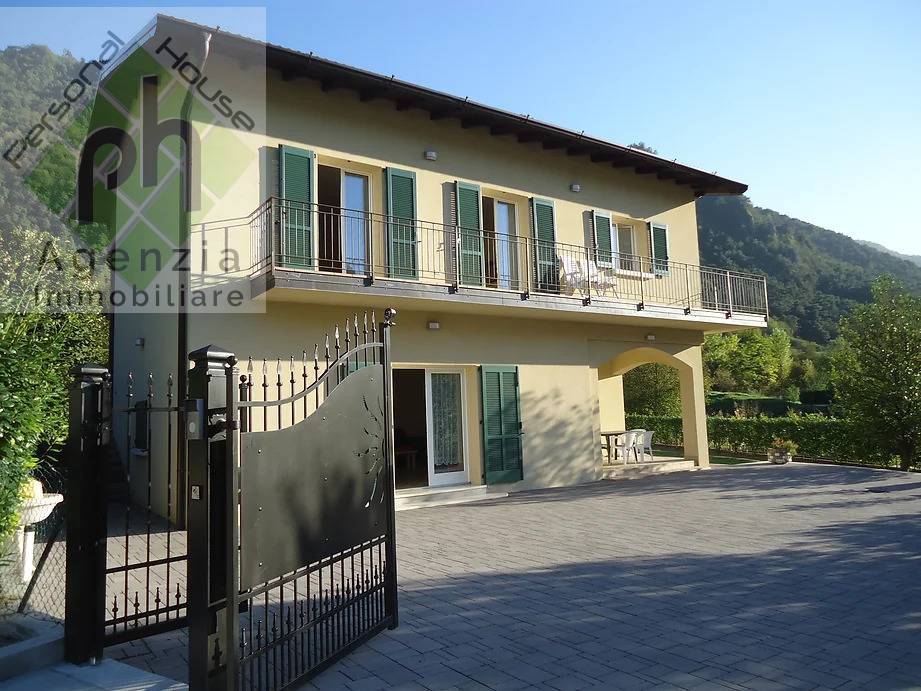 Villa in vendita a Idro (BS)