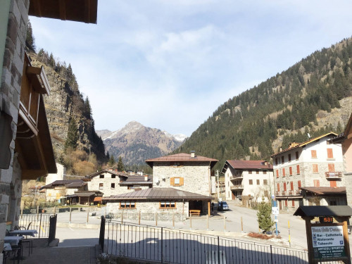 Albergo in vendita a Bagolino