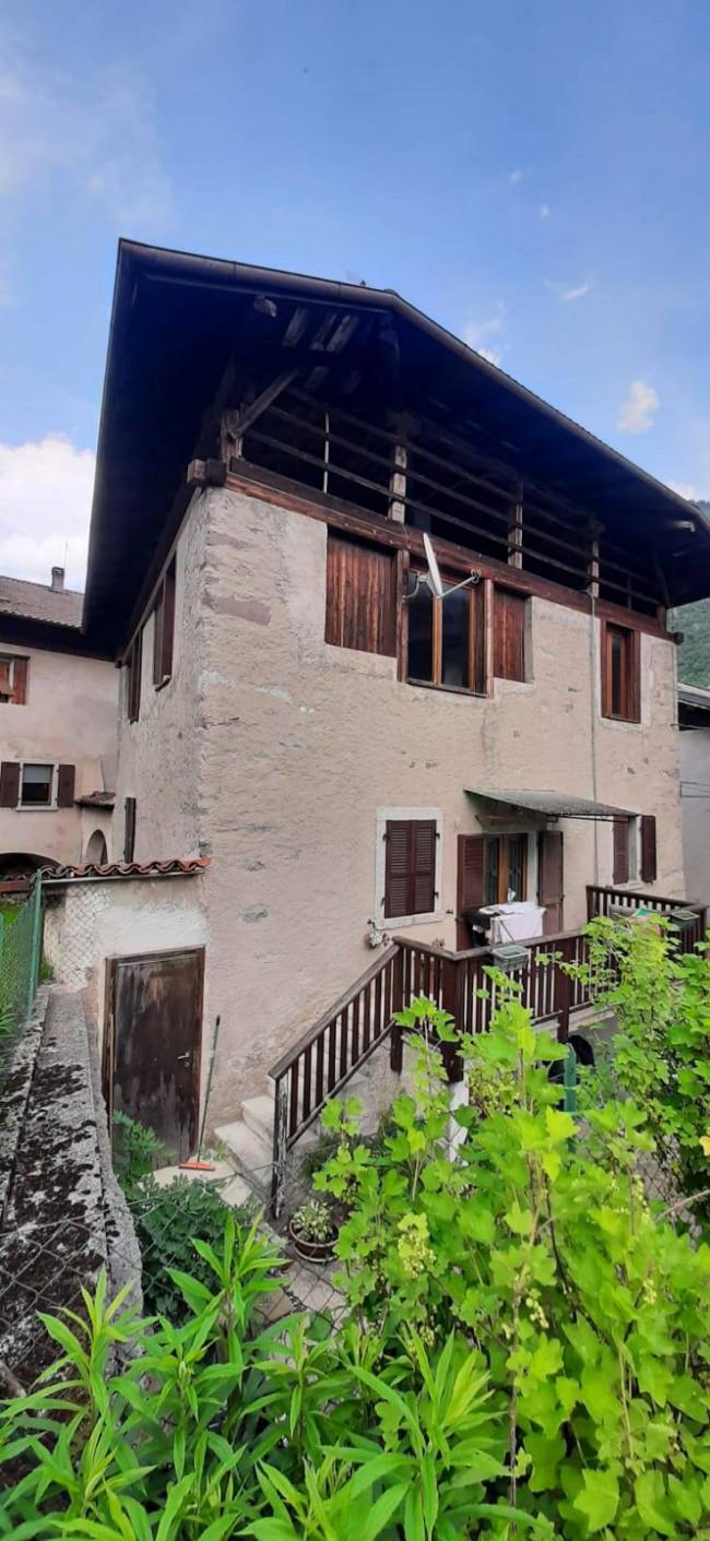 Casa singola in vendita a Borgo Chiese