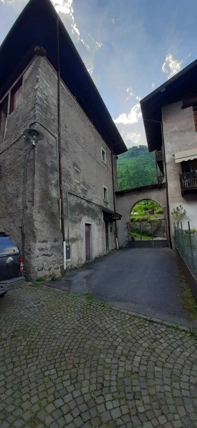 Casa singola in vendita a Borgo Chiese